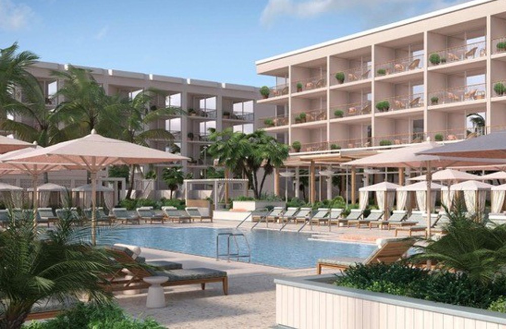 Four Seasons Hotel, Palm Beach poolside view